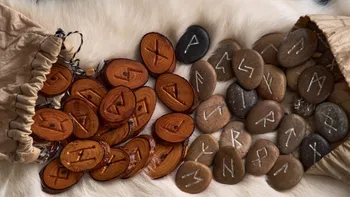 Horoscop rune azi, 3 iulie 2026. Zodia Gemeni poate avea parte de câștiguri neașteptate sau o relație nouă