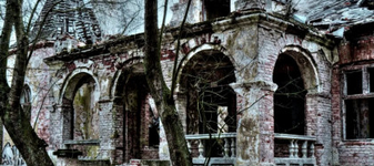 Conacul de 5 milioane de euro abandonat de 15 ani. Ce se ascunde în „cea mai scumpă ruină” din Balcani