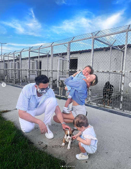 De 1 iunie, Emily și familia sa l-au adoptat pe Don. (SURSA FOTO: INSTAGRAM.COM)