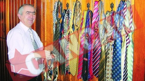 Primarul din Targu-Jiu colectioneaza cravate