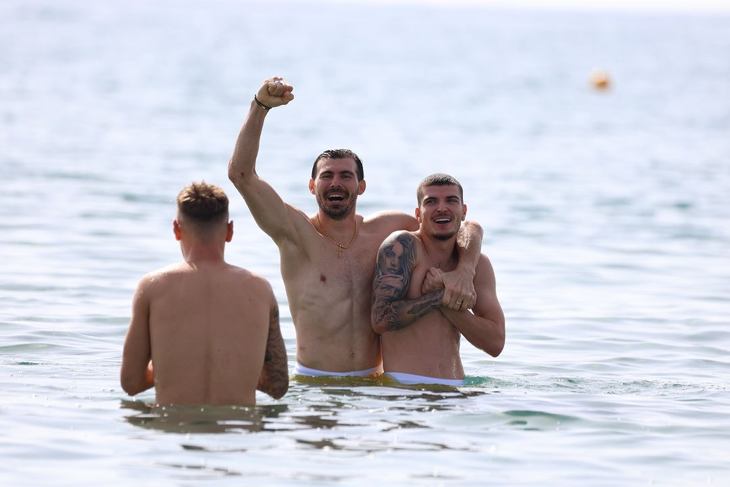 Ce a făcut naționala României după ce a bătut Cipru. Fanii au fost în extaz: „S-au apucat de postat thirst traps”