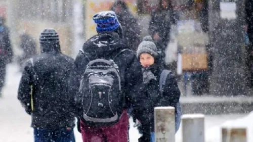 Școli închise din cauza ninsorii! Lista aici! Anunțul făcut de Ministerul Educației