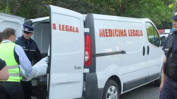 O femeie a fost găsită moartă, cu bandă adezivă pe față! S-a întâmplat într-un apartament din Pitești