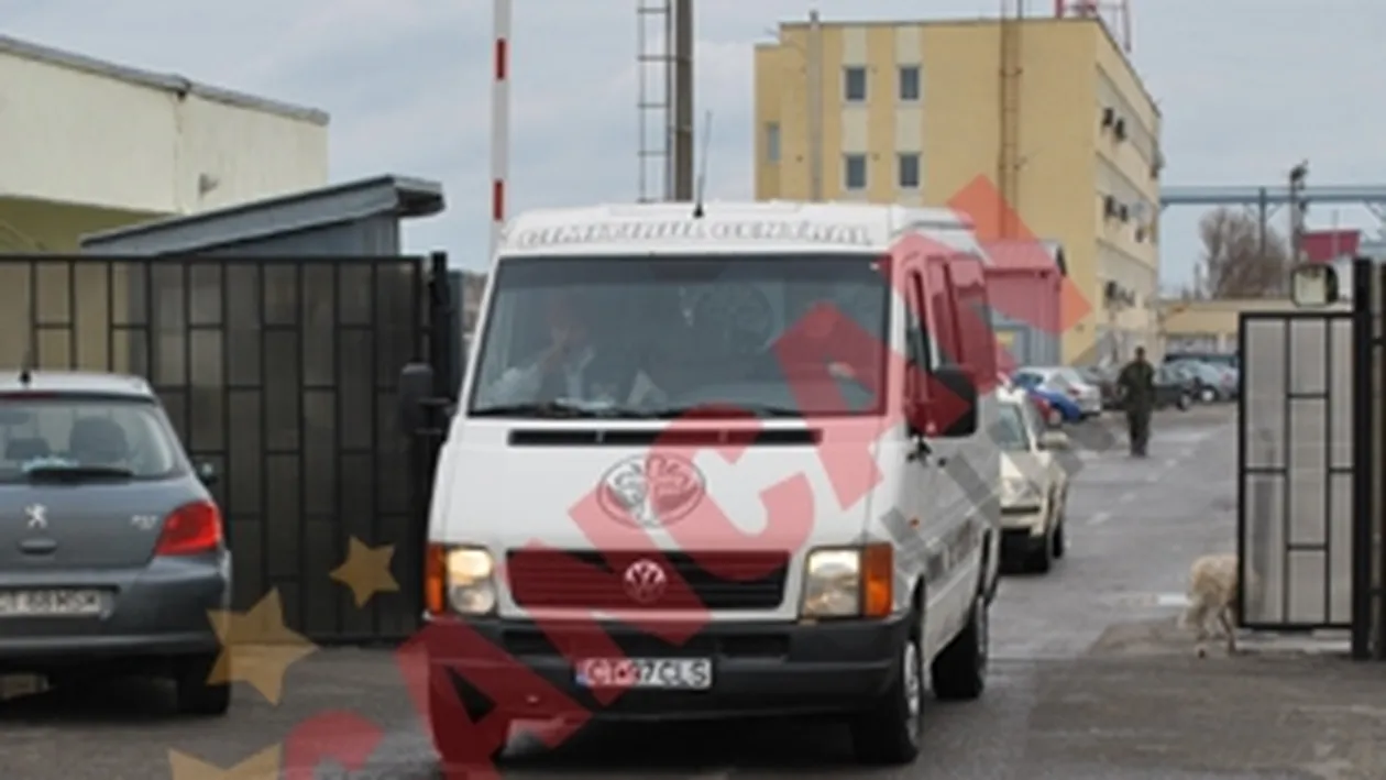 Un scafandru s-a spanzurat pe nava