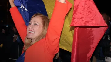 Elena Lasconi şi-a zdrobit adversarii! Fosta vedetă Pro TV, încă un mandat la primăria Câmpulung