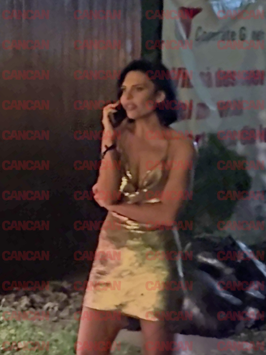 Andreea Popescu, vizibil nervoasă vorbește cu Dan Alexa la telefon