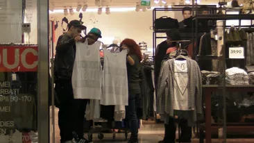 Luciu a imbracat pe banii ei jumatate dintre concurentii de la Dansez! Acum, ei trebuie sa-si plateasca datoria! Vezi cum!