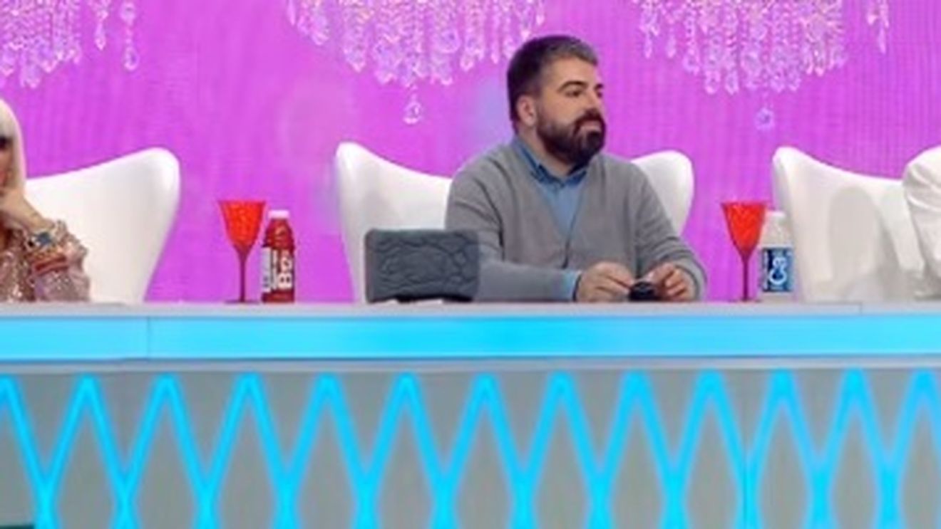 Scandal pe bune între Iulia Albu şi Raluca Bădulescu: "Dacă vreodată în viaţa ta..."