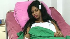 Laurette, implicata intr-un grav accident auto! Este internata in spital si nu isi poate misca gatul!