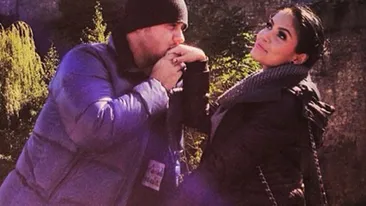 Mantea l-a dat uitării pe Stefan Stan! Imaginea asta o să-l enerveze pe solist! Uite cât de pasional se sărută cu Bădălău