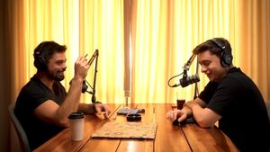 Doc s-a umplut de bani! Unde a lucrat cântăreţul: "Este singurul mod"
