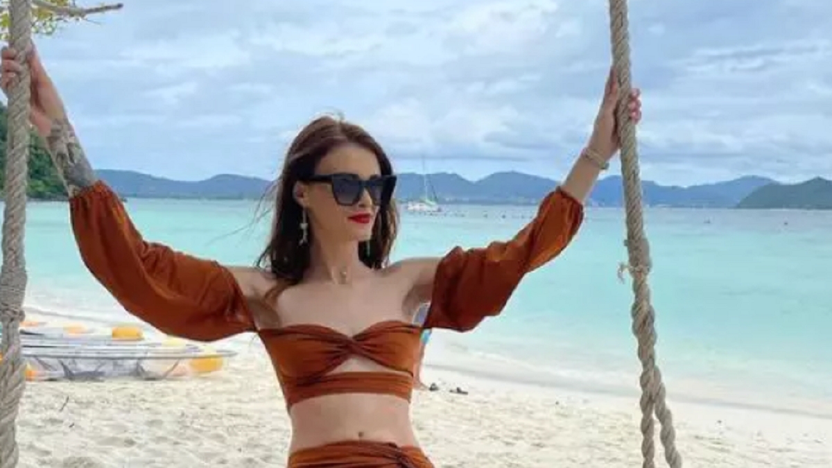 Teodora de la Insula Iubirii, în vizorul fanilor după ce a publicat o fotografie cu fetița ei: ”Să nu-i strici coloana”