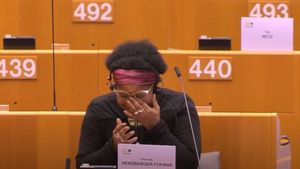 O eurodeputată de culoare a fost agresată de polițiștii din Bruxelles! Pierrette Herzberger-Fofana a povestit totul în Parlamentul European: “A fost o experiență traumatizantă”