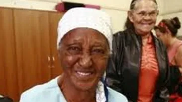 O brazilianca de 100 de ani s-a inscris la scoala pentru ca vrea sa invete sa scrie si sa citeasca