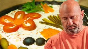 Cât costă să comanzi o salata Boeuf de la Cătălin Scărlătescu. Cum a reacționat o clientă, după ce a mâncat