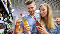 Cât costă o sticlă de suc la 1,5 L sau 4 doze de bere în Bulgaria. Românii cumpără la greu de la vecini