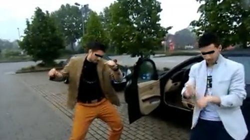 Nebunia lui Salam a trecut granita! Acestia sunt romanii care au speriat Germania cu dansurile lor!