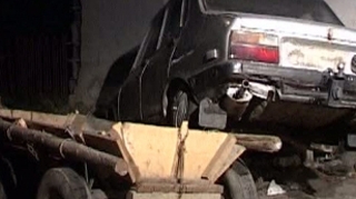 Trei hoti din Targoviste au furat o caruta ca sa fure, mai apoi, o masina