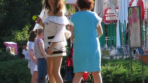 Iubita lui Codrin Ştefănescu e de 2x mamă: şi-a scos bebeluşul în parc, la pachet cu...