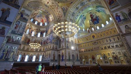Imagini fabuloase cu interiorul Catedralei Mântuirii Neamului. Duminică va fi sfințită