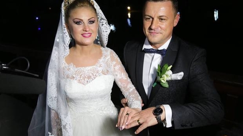 Celebra nuntă nu s-a încheiat: ”Nu ştiu cât am cheltuit, cât am strâns? Aşteptăm factura!”