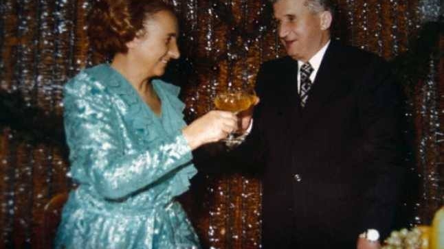 Care era băutura alcoolică preferată a lui Nicolae Ceaușescu. Îi pedepsea pe bețivi, dar el..