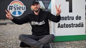 Ștefan Mandachi, la un pas să strângă 100.000 de euro în 10 zile! Poți ajuta și tu la construirea a 3 secții de pneumologie la Suceava, Rădăuți și Fălticeni