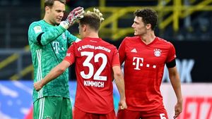 Bayern câștigă la Dortmund și se îndreaptă spre al optulea titlu consecutive în Bundesliga!