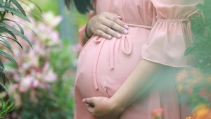 O femeie a născut copilul unui alt cuplu, fără să aibă habar. Cum s-a putut întâmpla așa ceva
