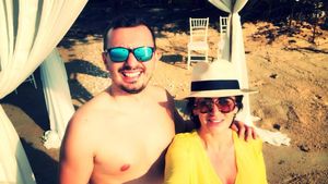 La 42 de ani, Mara Bănică a pozat sexy în costum de baie! Cum au fost surprinşi vedeta şi logodnicul său