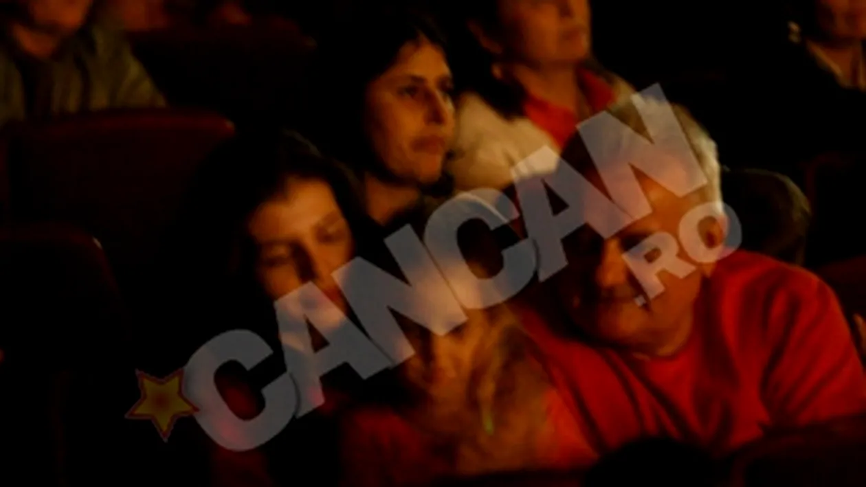 VIDEO Prima seara in oras cu familia, dupa divort! Irinel, Monica si Irina au fost la teatru!