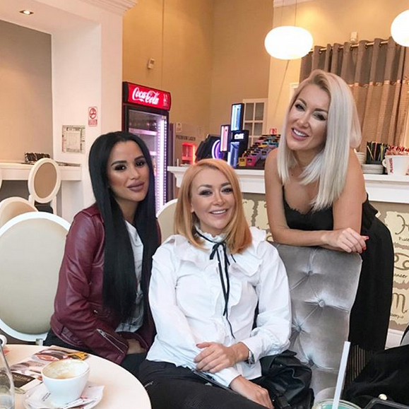 Cruduţa ar urma să prezinte un reality show