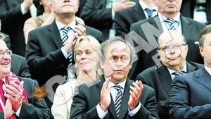 Mircea Sandu il insoteste peste tot pe francez. "Nasu", mana dreapta a lui Platini la Euro