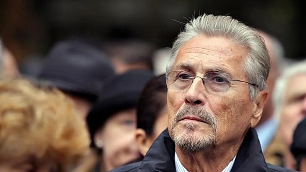 Fostul președinte, Emil Constantinescu, a ajuns de urgență la spital