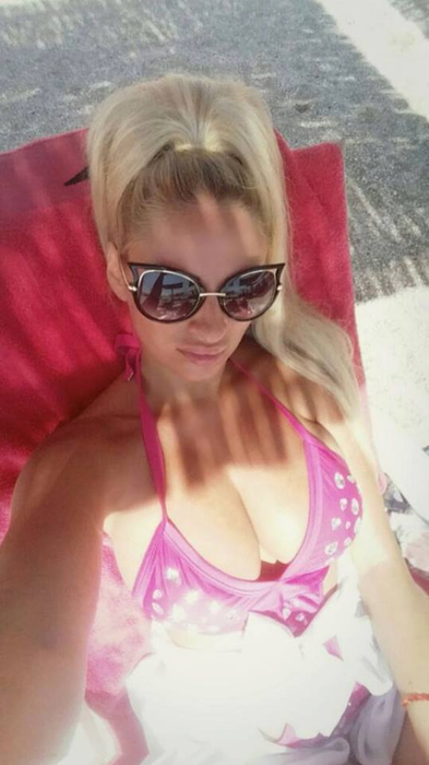 În trecut era o bombă-sexy, acum s-a cuminţit: „Merg în fiecare duminică la biserică!”