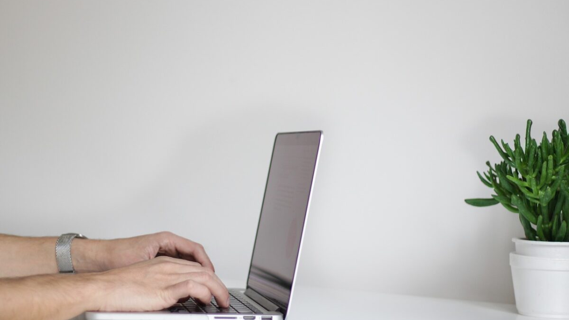 Top 10 trucuri prin care să-ți faci laptopul ca nou. Sfaturi practice și ieftine
