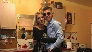 S-a căsătorit în secret? Cum a apărut fiul îndrăgostit al Nicoletei Guţă