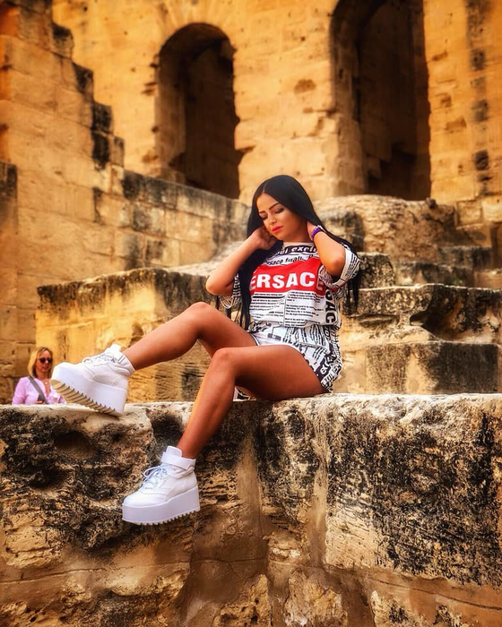 Andreea, iubita lui Voduț, seamănă izbitor cu Kim Kardashian