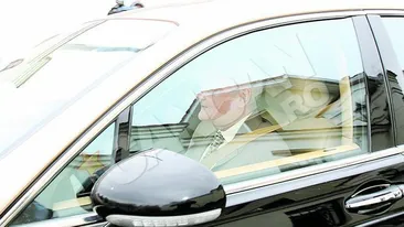 De-a v-ati ascunselea cu Moni! Milionarul de la Izvorani pleaca de acasa cand il cauta sotia