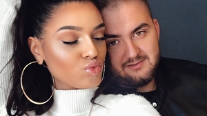 Karmen a dezvăluit sexul bebelușului: “Am făcut în jur de 16 teste”! Fiica lui Adi Minune, pictorial sexy cu burtica de gravidă