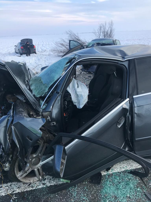 Accident mortal pe DN52! Pompierii au scos trupul dintre fiarele contorsionate