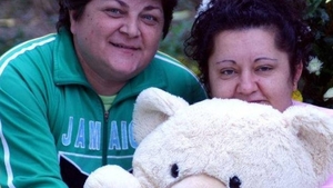 Două românce au plecat la muncă în Italia şi s-au hotărât să se căsătorească! Sunt împreună de 15 ani şi...