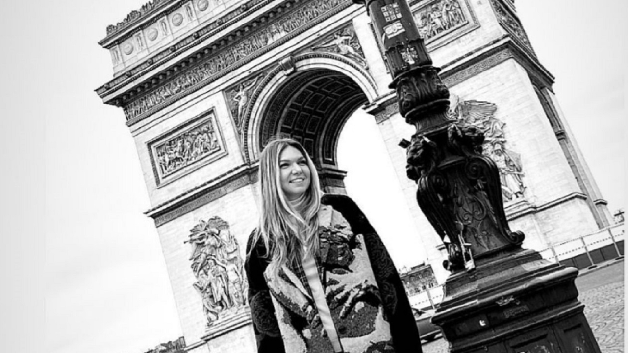 Simona Halep sărbătorește Valentine’s Day la Paris. Tenismena și-a găsit alinarea în brațele altui bărbat?