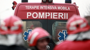 Doi copii din Vrancea au căzut într-o fosă septică! Intervenția este îngreunată, deoarece victimele sunt inconștiente