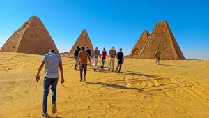 Vacanțele românilor din Orientul Mijlociu ar putea fi în pericol. Ce se întâmplă cu banii plătiți, de fapt