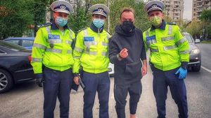 Ce a pățit tânărul din imagine după ce a fost prins de polițiști fără declarația pe proprie răspundere. Cum a scăpat fără amendă