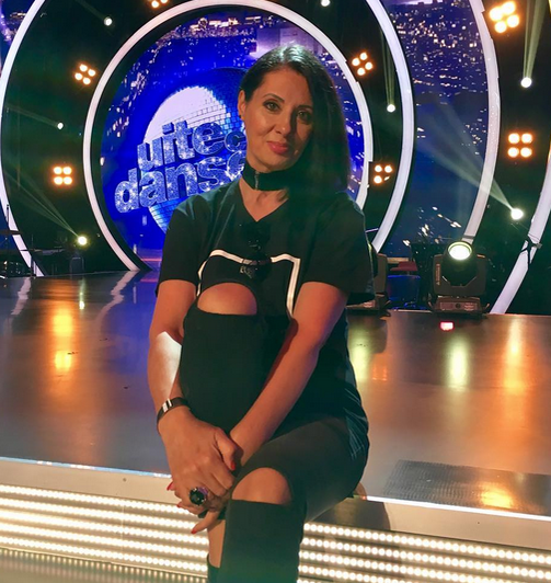 Denise Iacobescu îşi alege ţinutele cu ajutorul nepoţilor, Maya şi Dominic.