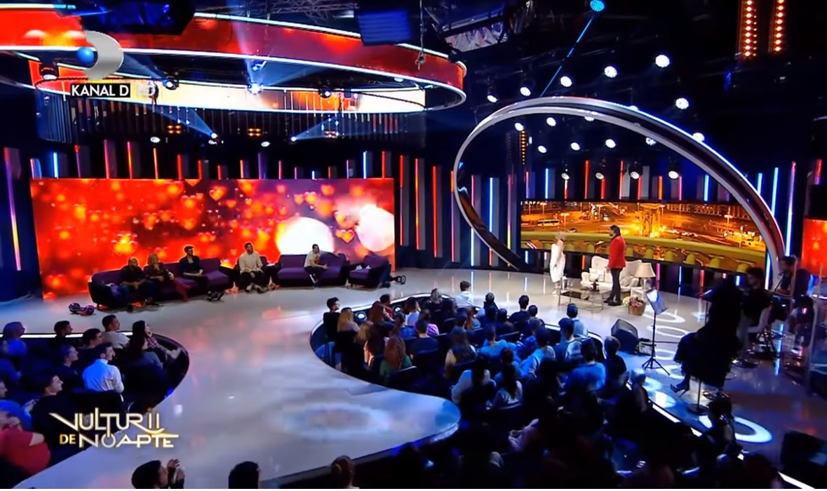 Și cu Răzvan cum rămâne!? Lidia Buble, filmată în brațele lui Connect-R