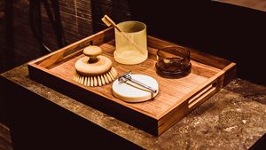 De ce trebuie să îți pui picioarele în apă cu sare, săptămânal. Cum motivează doctorii