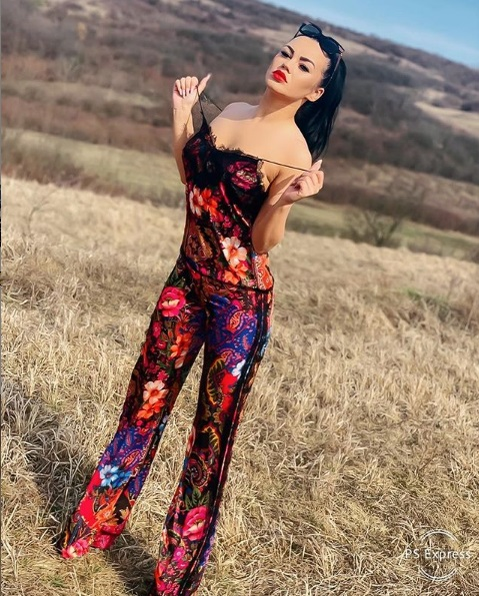 Carmen de la Sălciua, pe mâna medicului estetician. Ce intervenţie își face artista